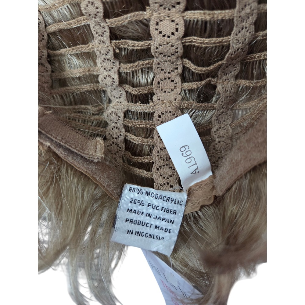 Paula Young A5547 Victoria‎ Wig Light Blonde Curly Short Synthetic Fiber Women - Picture 13 of 15